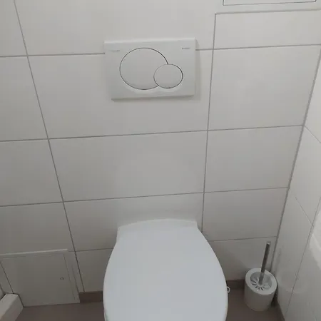 In Niedraula Lägenhet *