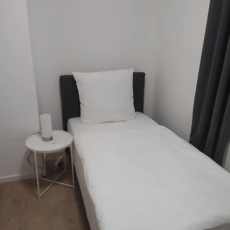Lägenhet In Niedraula